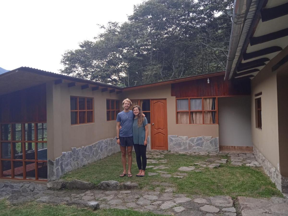 Lia B&B Lucmabamba Sahuayaco Екстериор снимка