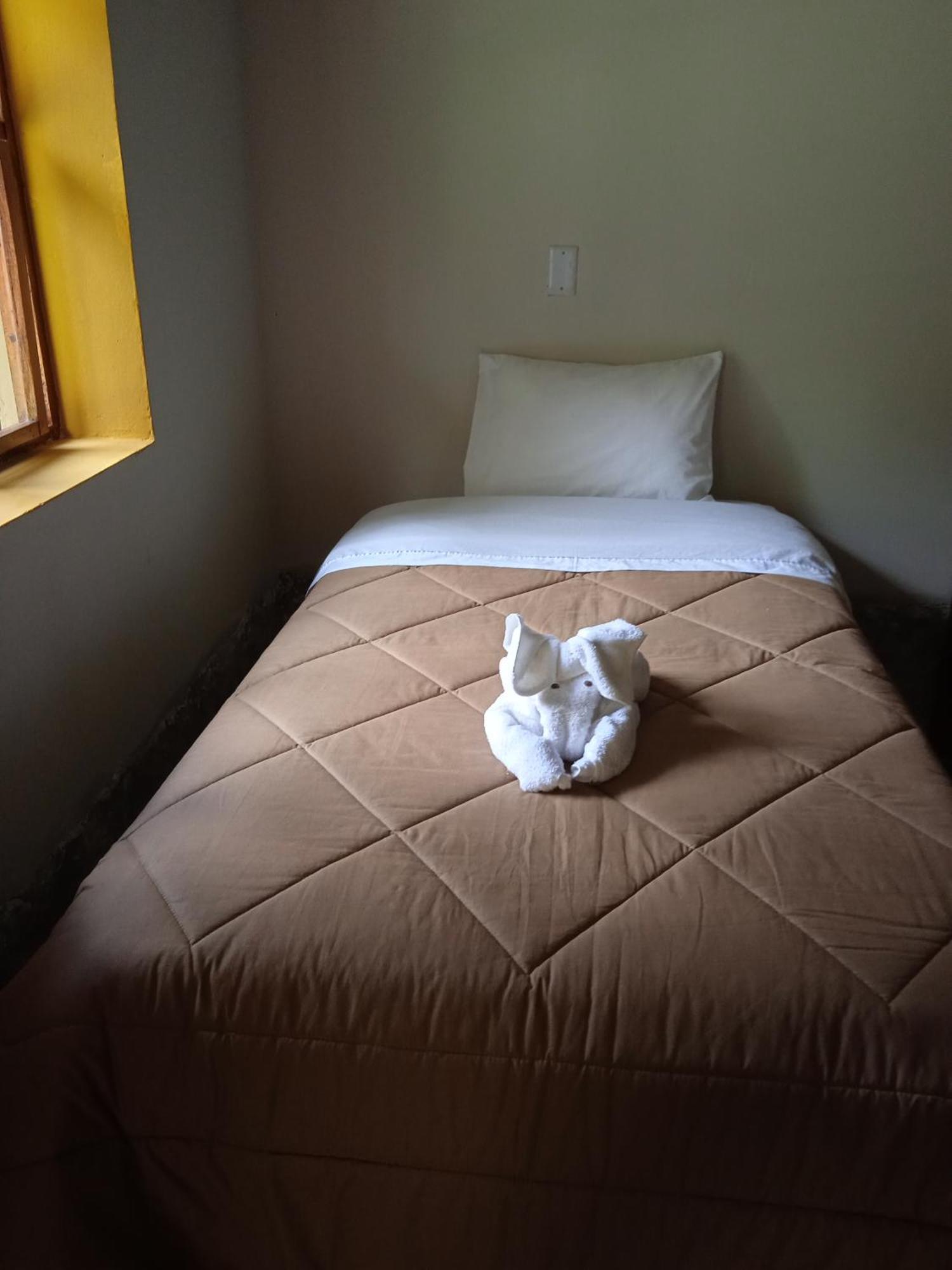 Lia B&B Lucmabamba Sahuayaco Екстериор снимка