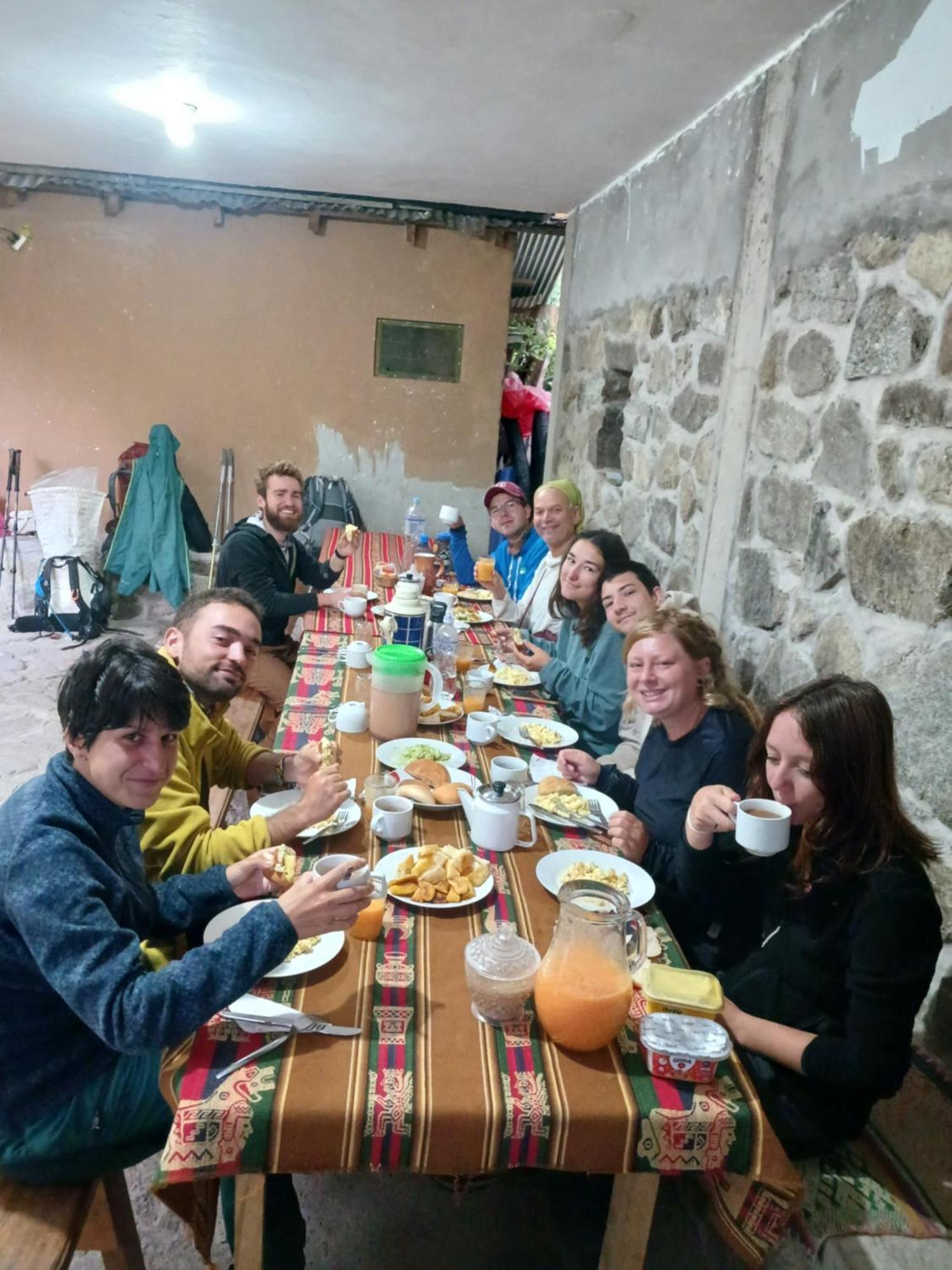 Lia B&B Lucmabamba Sahuayaco Екстериор снимка