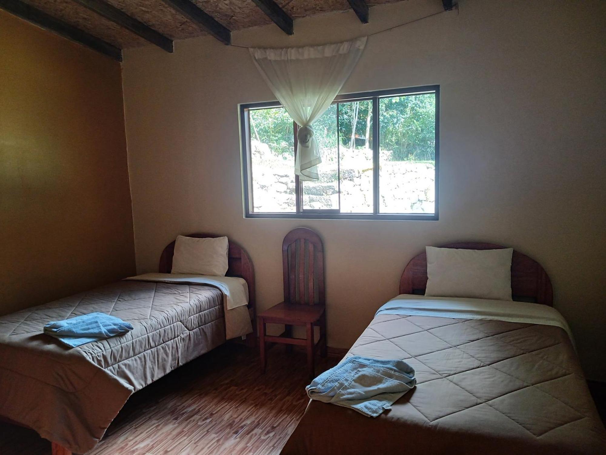 Lia B&B Lucmabamba Sahuayaco Екстериор снимка